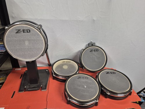 Alesis drum set - drum,