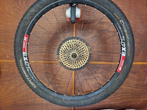 Hand built swiss mtb race - hand,