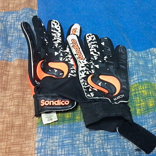 Sondico match goalkeeper - match,