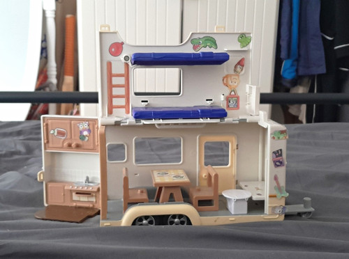 Bluey caravan - bluey,