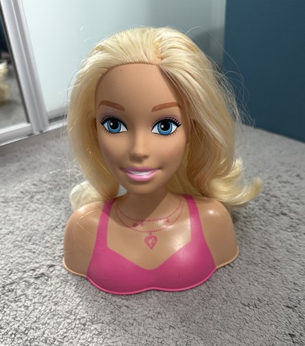 Barbie hair styling doll - hair,