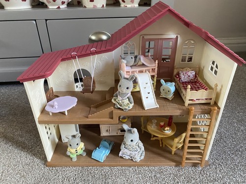 Sylvanian families hillcrest - families,