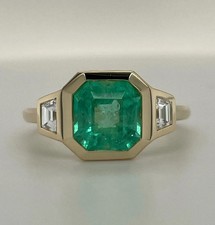Stunning 2.5 Ctw Light Green