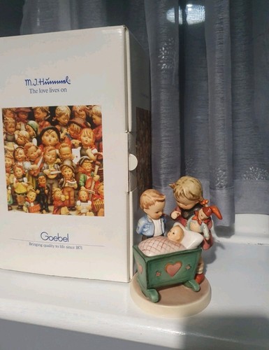 Goebel hummel figurine - goebel,