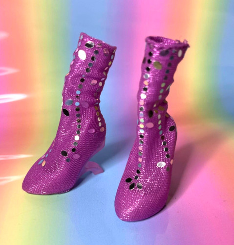 Rainbow shadow high doll - high,