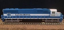 Atlas EMD SD60 N Scale Locomotive 9025 Oakway with DCC Fitted