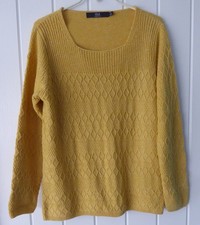 Isle Essential Ladies top size S (10-12)