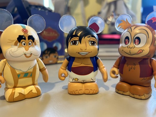Disney vinylmation figure - disney,