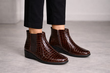 Womens Brown Croc Patent