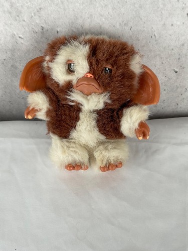 Neca gremlins gizmo plush toy - neca,