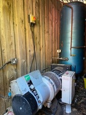 Hydrovane 43 compressor with air reservoir