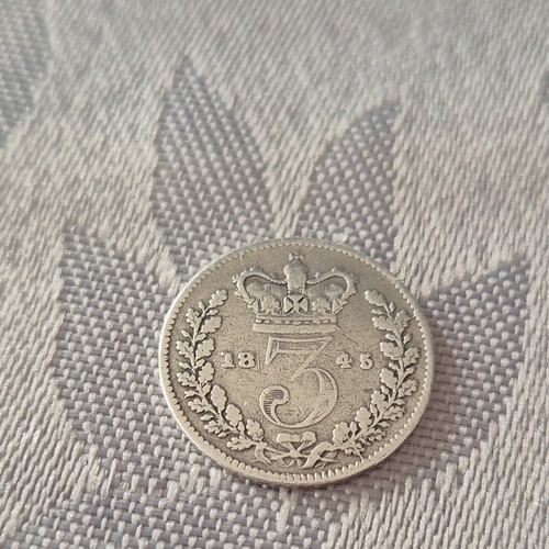 1845 queen victoria young head - young,