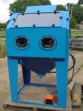 REDUCED BLASTING CABINET C/W FREE DUST EXTRACTOR SHOT BEAD ABRASIVE BLAST