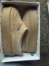 UGG Slippers Size 5 Khaki