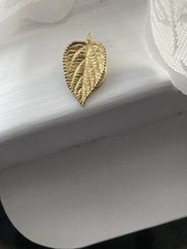 Gold Tone Leaf Shawl/Scarf Ring