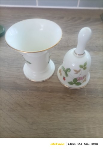 Wedgwood wild strawberry - wild,