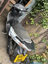 Kymco Supper 8 50cc scooter  breaking