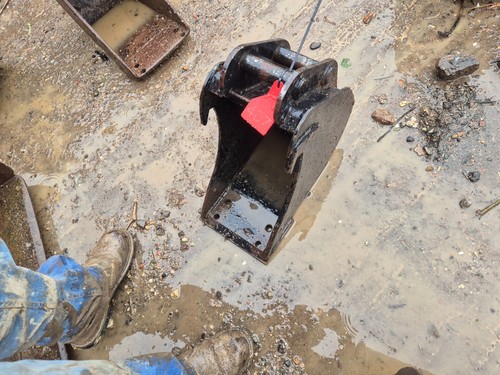 230mm excavator digging - excavator,