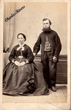 MALTON YORKSHIRE CDV COUPLE, GEOMETRIC DRESS DESIGN VICTORIAN FASHION #D4707