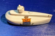 Crested Porcelain Submarine E4 