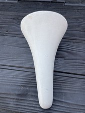 VINTAGE BIKE BICYCLE PEUGEOT SPORT SEAT SADDLE LEATHER SADDLE 