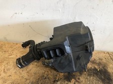 VOLVO V50 S40 C30 2.0 DIESEL AIR FILTER BOX HOUSING 72130377