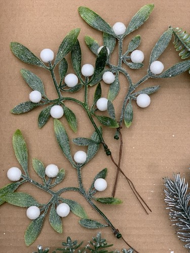12x mistletoe christmas picks - 12x,