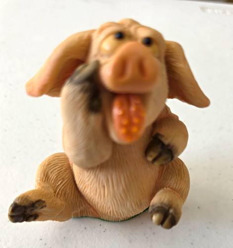 Small resin pig - resin,