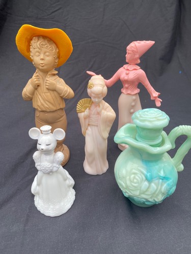 Vintage avon cologne figurines - avon,