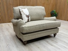 'Paddington' Snuggle Chair