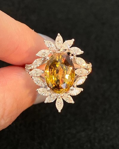 Natural sapphire and - 5.33, ct