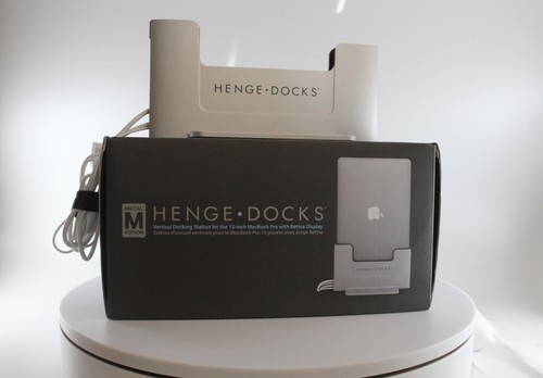 Henge docks vertical - docks, docking