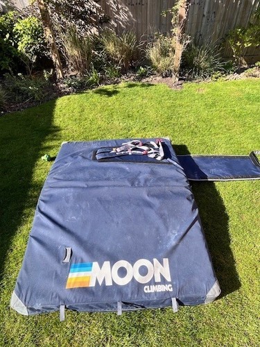 Moon saturn bouldering - moon, mat