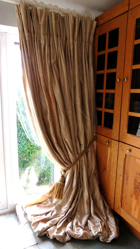 Beautiful pale gold silk - pale, large