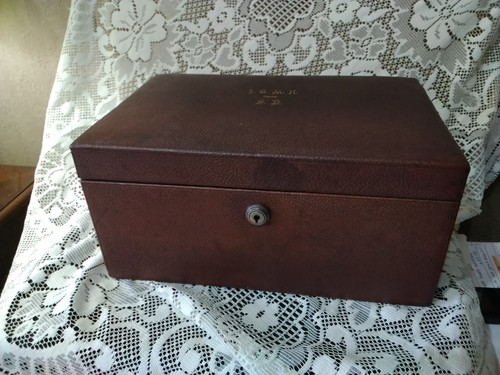 Antique burgundy leather - , "antique"