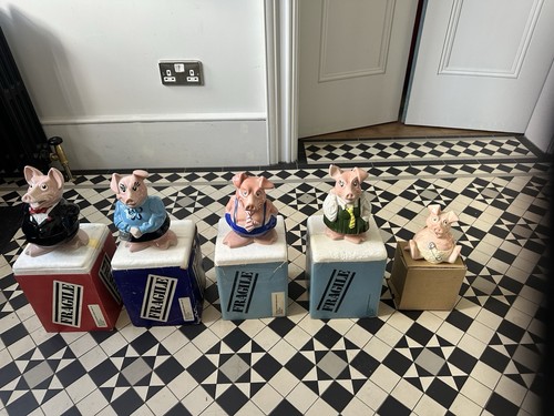Natwest pigs full - natwest, wade