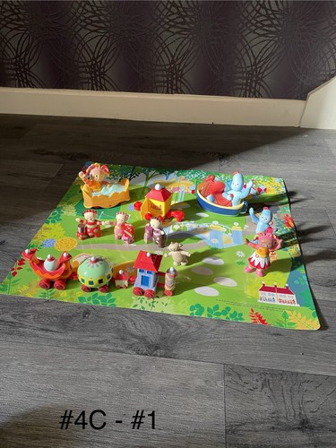 The night garden playmat - in,