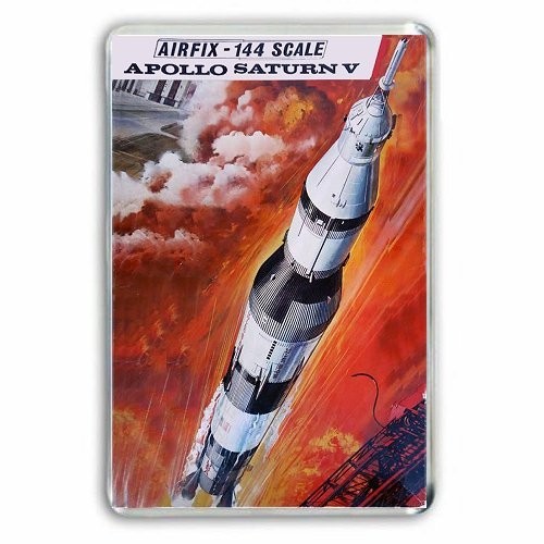 Retro apollo saturn rocket - retro:,