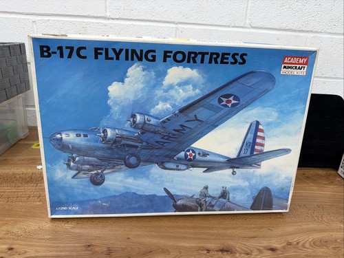 Academy minicraft b 17c - academy,