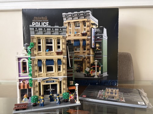 Lego police station 10278 - lego,