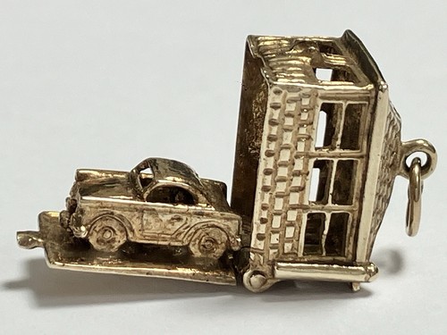 Vintage 9ct yellow gold - “vintage,