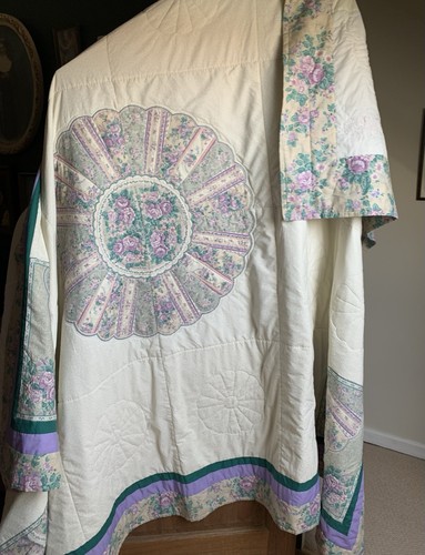 Floral handmade quilt - , /