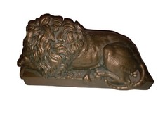 Chrisdon Lion Figurine Statue