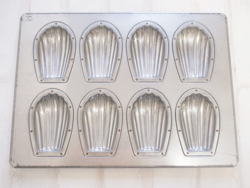 Matsunaga madeleine pan - madeleine, shell