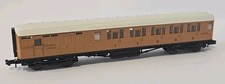 N GAUGE LNER TEAK FLYING SCOTSMAN PASSENGER CARRIAGE COACH 4237 BY TRIX
