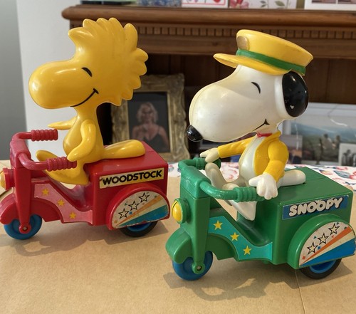 Vintage 1966 peanuts charlie - peanuts,