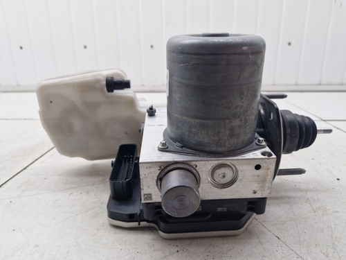 Land rover discovery - land, pump