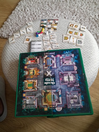 Vgc vintage travel cluedo - vgc,