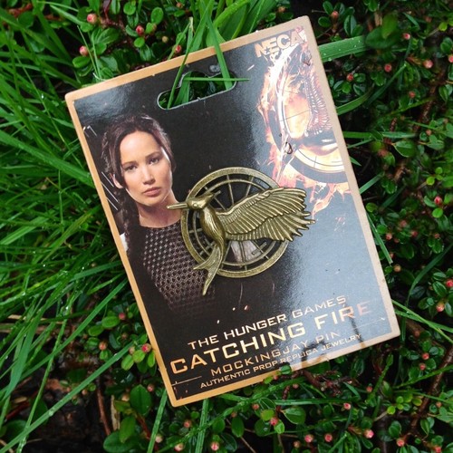 Neca the hunger games catching - the,