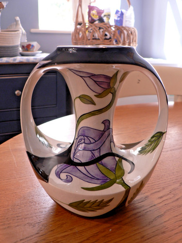 Stunning moorcroft black - moorcroft,